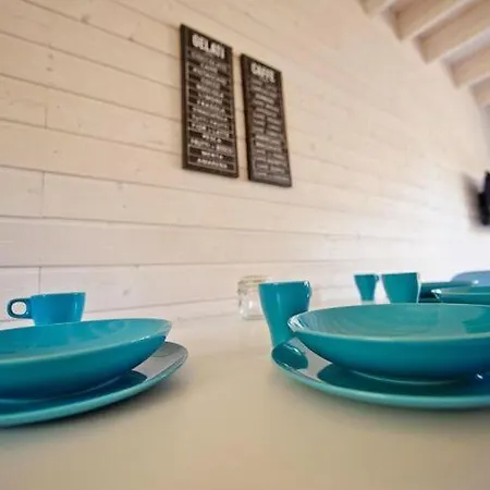 Сasa de vacaciones Comfortable, Two-story Holiday Houses For 5 People, Pobierowo