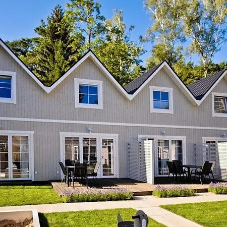 Сasa de vacaciones Comfortable, Two-story Holiday Houses For 5 People, *